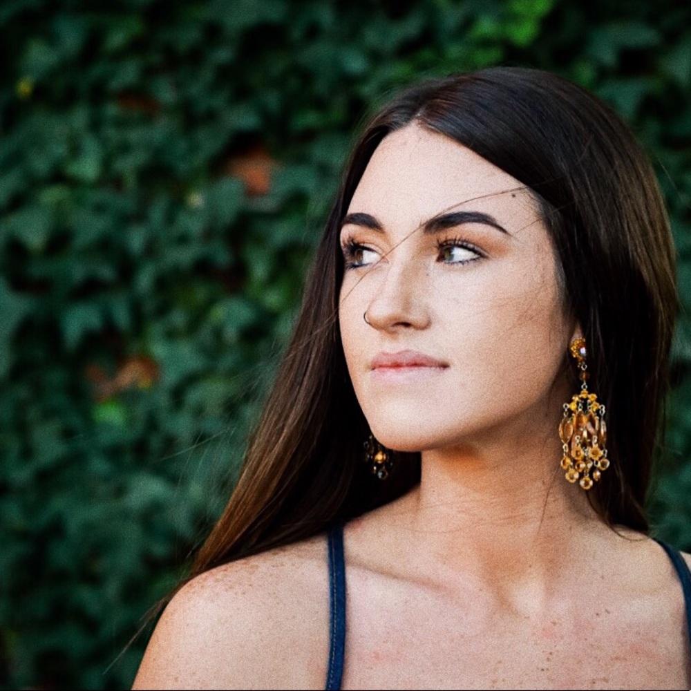 Meet your Posher, Karlly